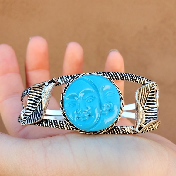 New Carved Double Moon Face 925 Silver Cuff Bracelet. - Picture 4 of 14